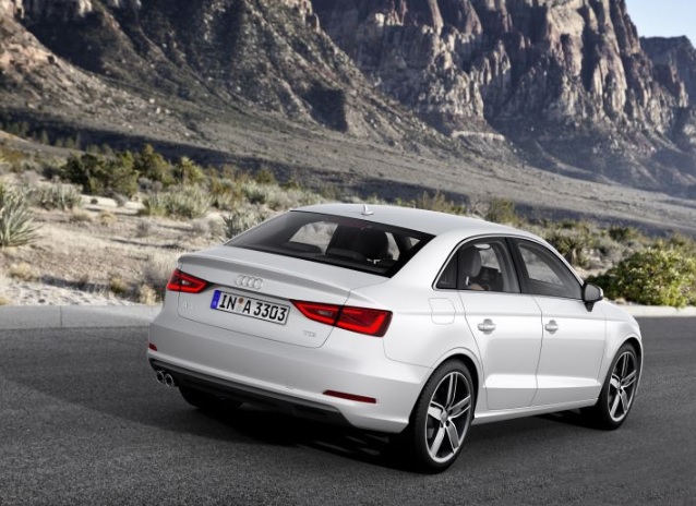 2015 Audi A3 Sedan Sedan 1.4 TFSI (125 HP) Attraction S-Tronic boot space and dimensions
