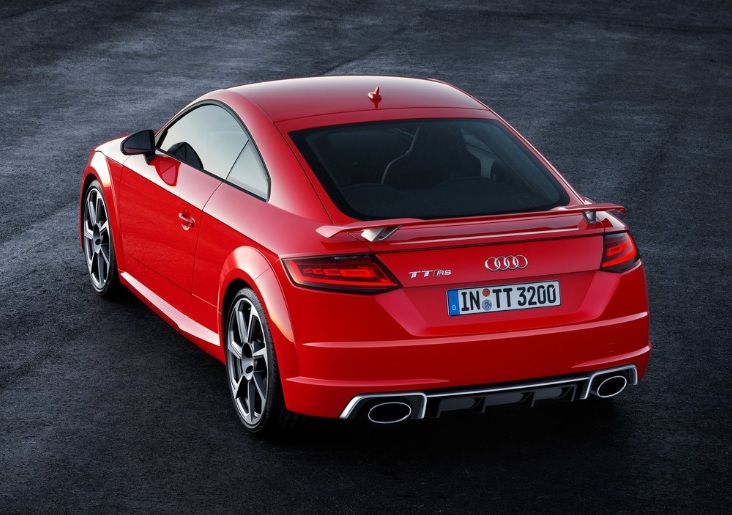 2017 Audi TT Coupe 2.0 TFSI (310 HP) TTS S Tronic boot space and dimensions