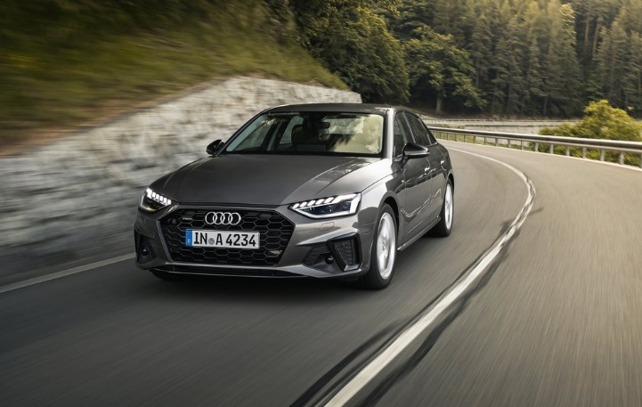 2021 Audi A4 Sedan 2.0 TDI (204 HP) S Line S Tronic boot space and dimensions