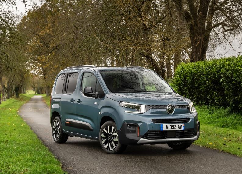 2025 Citroen Berlingo 1.5 BlueHDi 130 HP Max EAT Technical Specs - cardimension.net