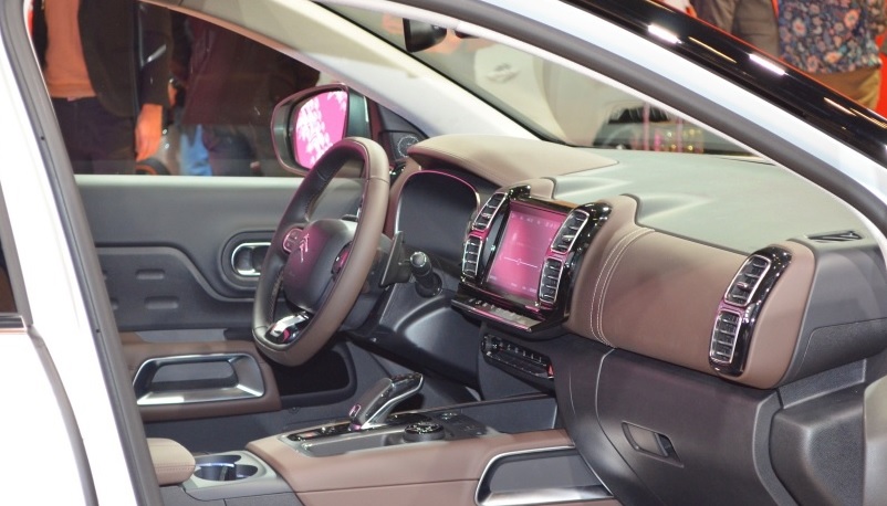 2019 Citroen C5 Aircross SUV 1.6 PureTech (180 HP) Shine EAT8 boot space and dimensions