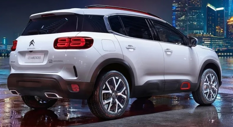 2019 Citroen C5 Aircross SUV 1.6 PureTech (180 HP) Shine EAT8 boot space and dimensions