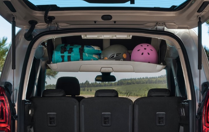 2023 Citroen Berlingo Mpv 1.5 BlueHDi (130 HP) Feel Bold EAT boot space and dimensions