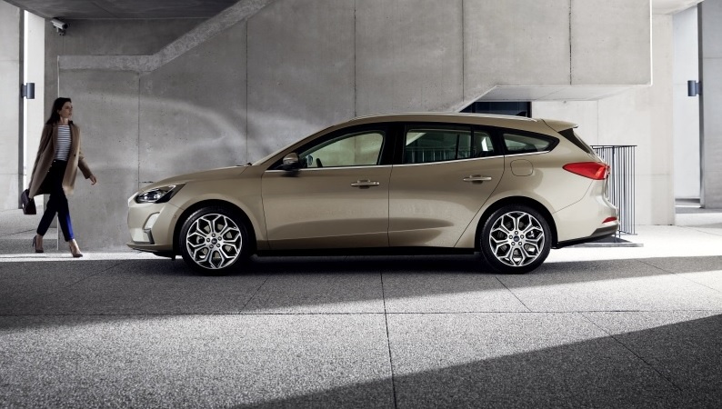 2019 Ford Focus SW Station Wagon 1.5 TDCi (120 HP) Titanium AT boot space and dimensions
