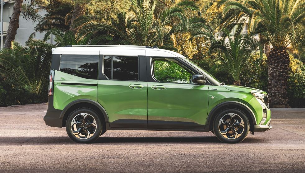 2024 Ford Tourneo Courier 1.5 EcoBlue 100 HP Active Manual Technical Specs - cardimension.net