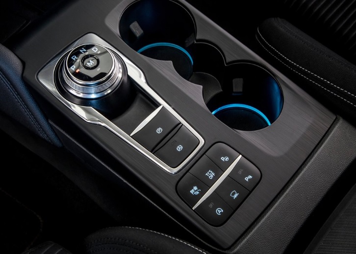 2021 Ford Focus HB Hatchback 1.5 EcoBlue (120 HP) Titanium Manual boot space and dimensions