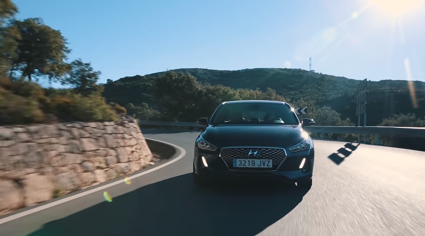 2018 Hyundai i30 1.6 CRDi 136 HP Elite DCT Technical Specs - cardimension.net