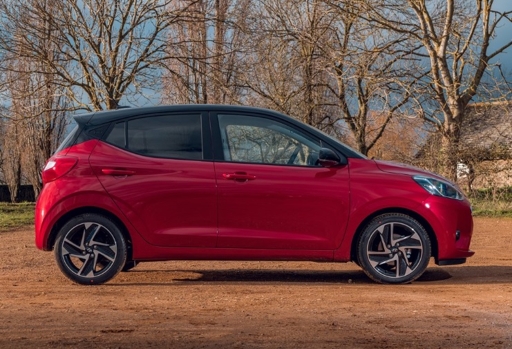 2020 Hyundai i10 Hatchback 1.2 MPI (84 HP) Elite AMT boot space and dimensions