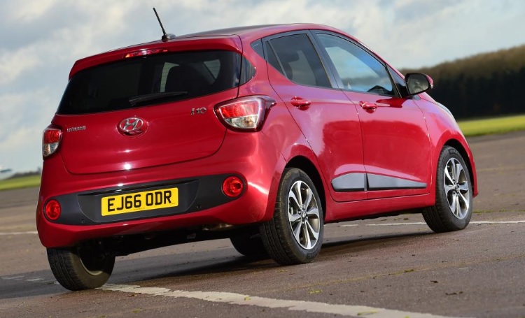 2017 Hyundai i10 Hatchback 1.2  (87 HP) Elite Navi AT boot space and dimensions