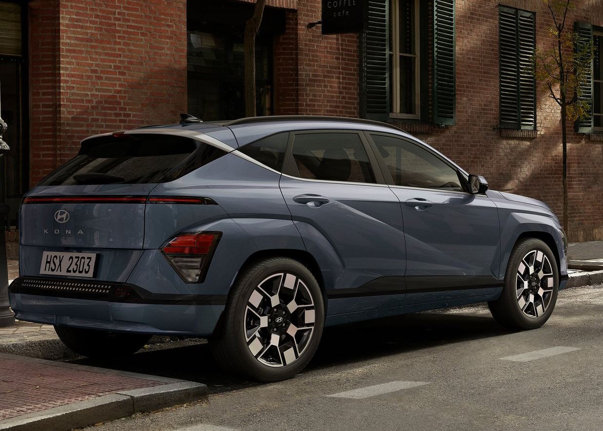 2023 Hyundai Kona SUV 1.6 TGDI (198 HP) N-Line DCT boot space and dimensions