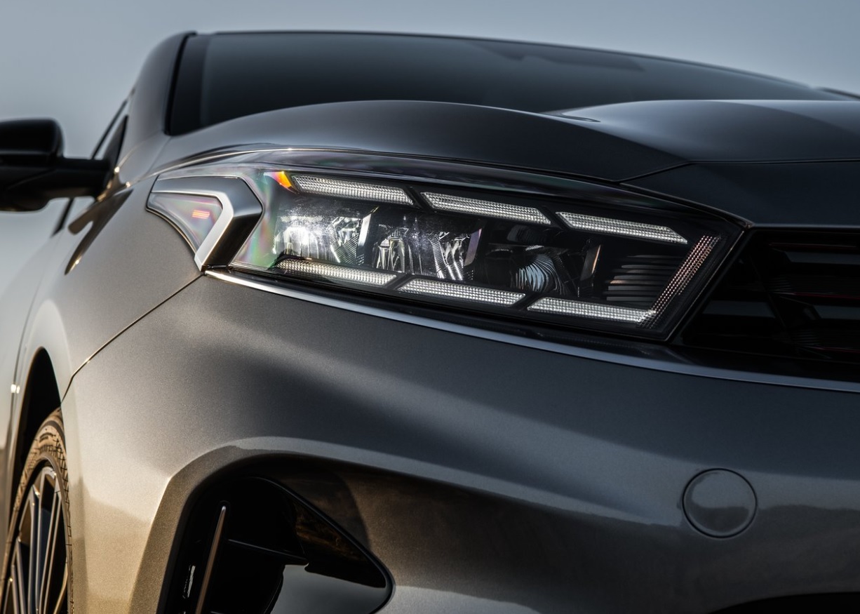 2022 Kia Cerato Sedan 1.6 MPI (128 HP) Elegance AT boot space and dimensions