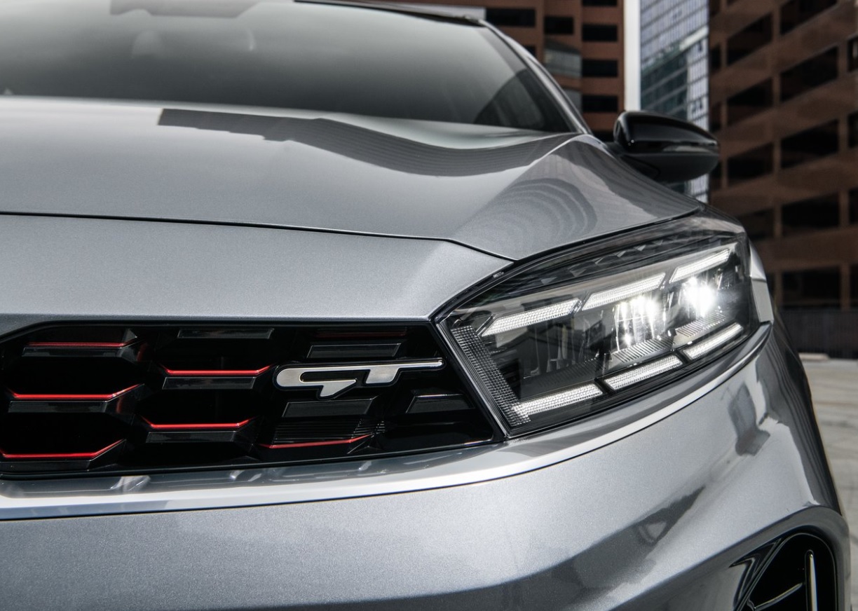 2022 Kia Cerato Sedan 1.6 MPI (128 HP) Elegance AT boot space and dimensions