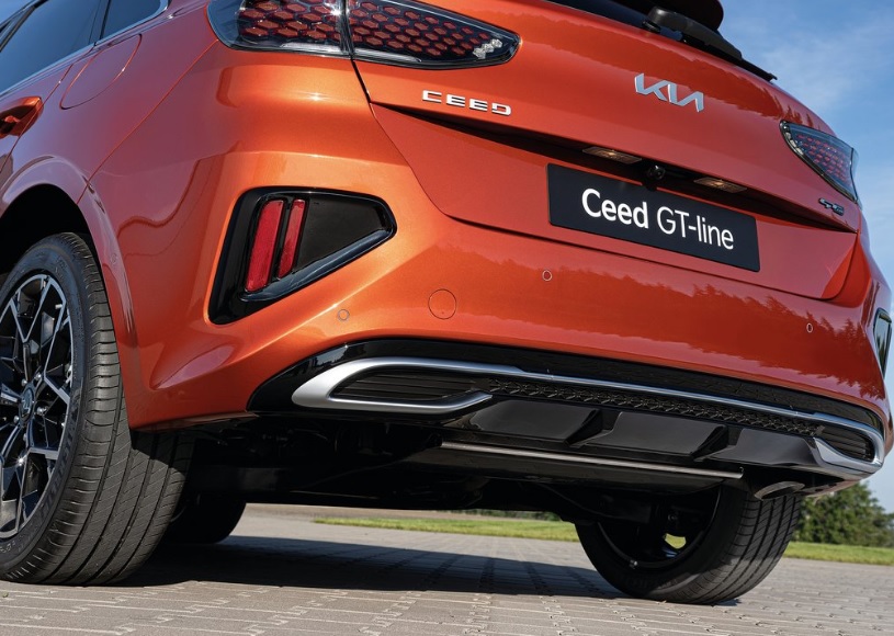 2022 Kia Ceed Hatchback 1.0 TGDI (120 HP) Cool DCT boot space and dimensions