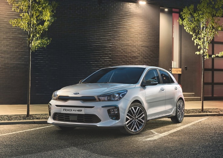 2021 Kia Rio 1.4 Prestige Comparison