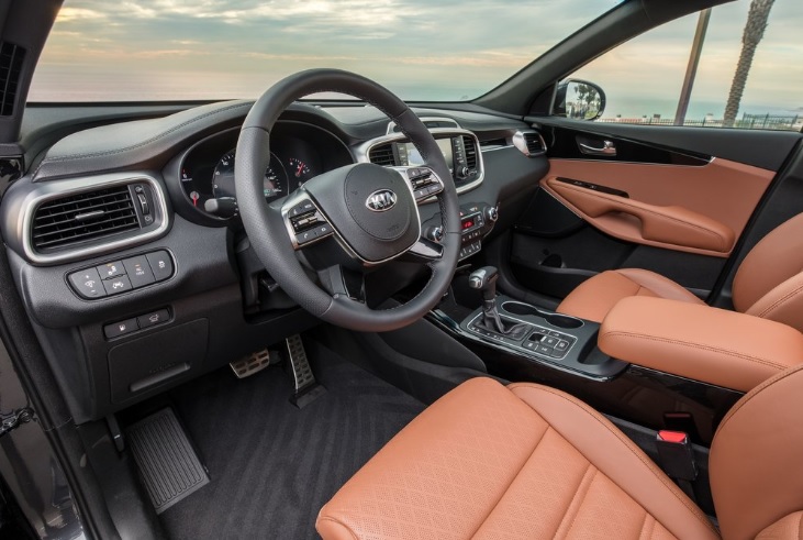 2019 Kia Sorento SUV 2.0 CRDi (185 HP) Prestige AT boot space and dimensions