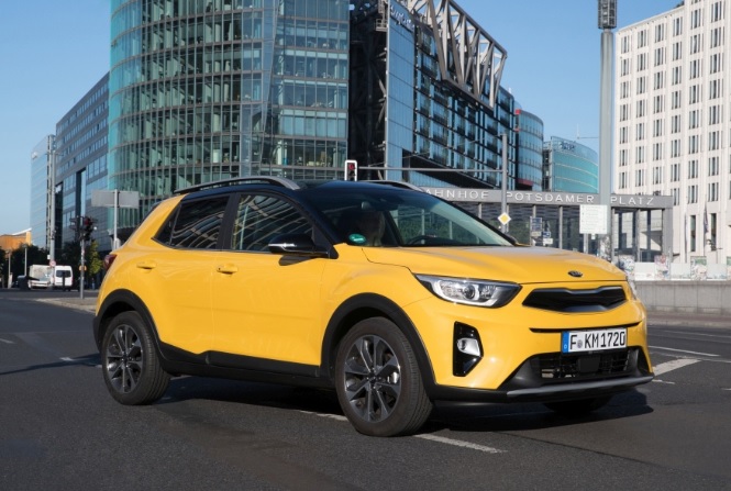 2020 Kia Stonic 1.0 Elegance Design Pack Comparison