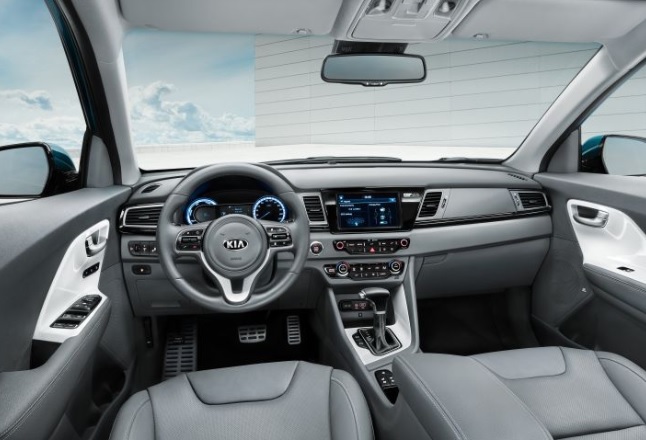 2018 Kia Niro Crossover 1.6 (141 HP) Prestige DCT boot space and dimensions