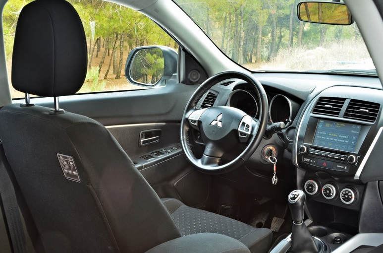 2019 Mitsubishi ASX SUV 1.6 (117 HP) Intense Manual boot space and dimensions