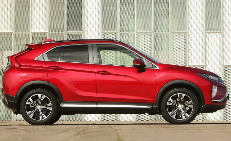 2020 Mitsubishi Eclipse Cross Crossover 1.5 (163 HP) Invite Sport Pack CVT boot space and dimensions