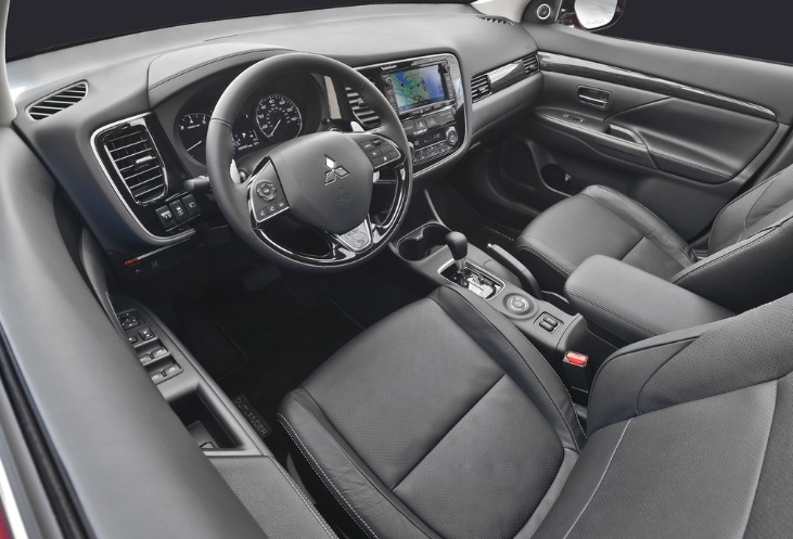 2019 Mitsubishi Outlander 2.0 150 HP Instyle CVT Technical Specs - cardimension.net