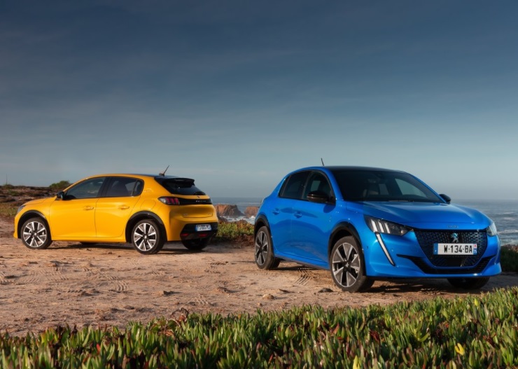 2022 Peugeot 208 1.2 PureTech 130 HP GT AT Technical Specs - cardimension.net