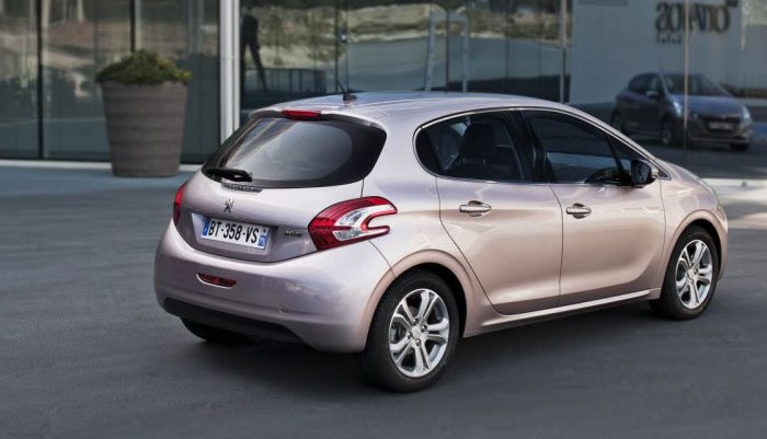2015 Peugeot 208 1.2 PureTech 82 HP Active ETG5 Technical Specs - cardimension.net