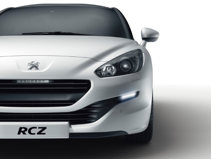 2015 Peugeot RCZ Hatchback 1.6 (156 HP) Evolution Manual boot space and dimensions