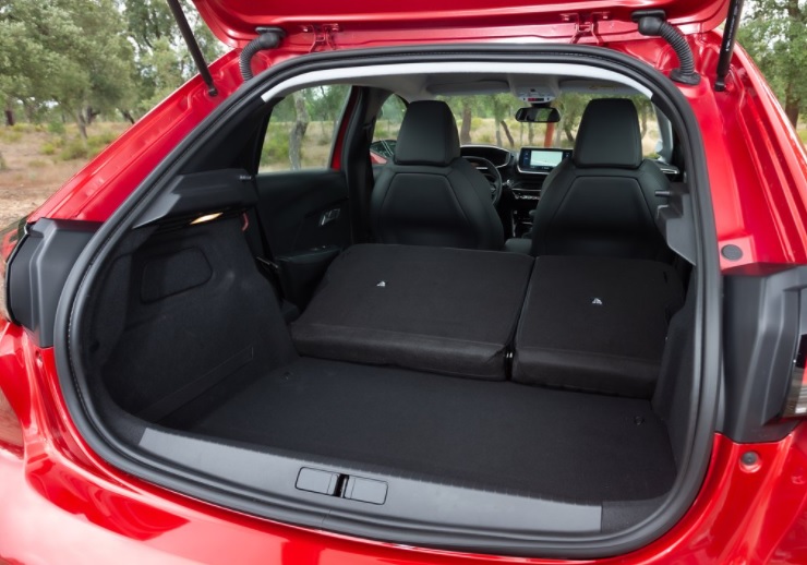 2021 Peugeot 208 Hatchback 1.2 PureTech (130 HP) GT AT boot space and dimensions