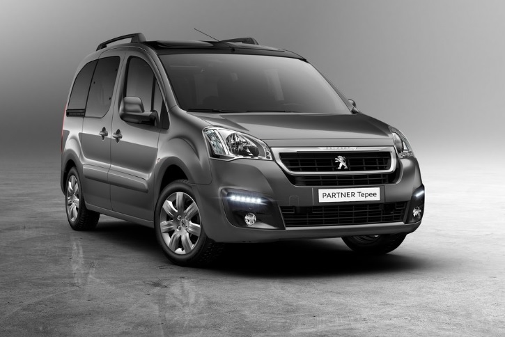 2015 Peugeot Partner Tepee Combi 1.6 HDi (92 HP) Allure Manual boot space and dimensions