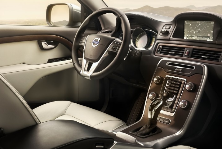 2015 Volvo XC70 2.4 D5 AWD 220 HP Advance Geartronic Technical Specs - cardimension.net