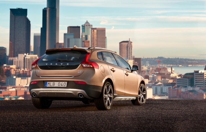 2016 Volvo V40 Cross Country Crossover 1.5 T3 (152 HP) Advance Geartronic boot space and dimensions