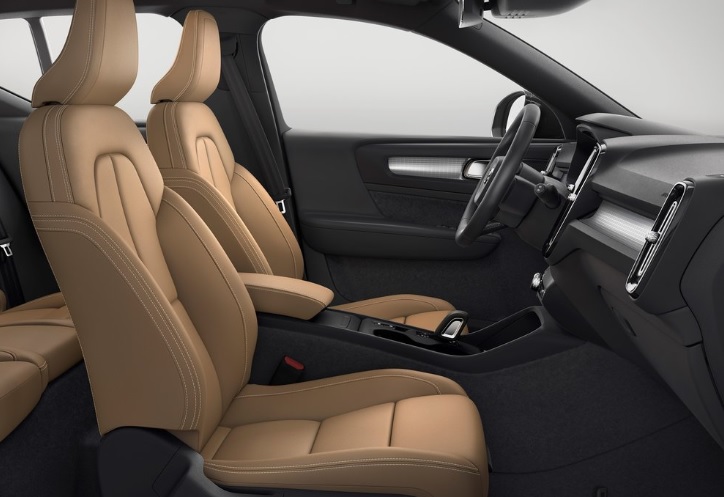 2019 Volvo XC40 SUV 2.0 D4 (190 HP) Momentum Geartronic boot space and dimensions