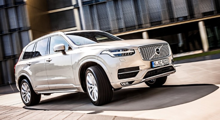 2018 Volvo XC90 SUV 2.0 T8 (320 HP) Inscription Geartronic boot space and dimensions