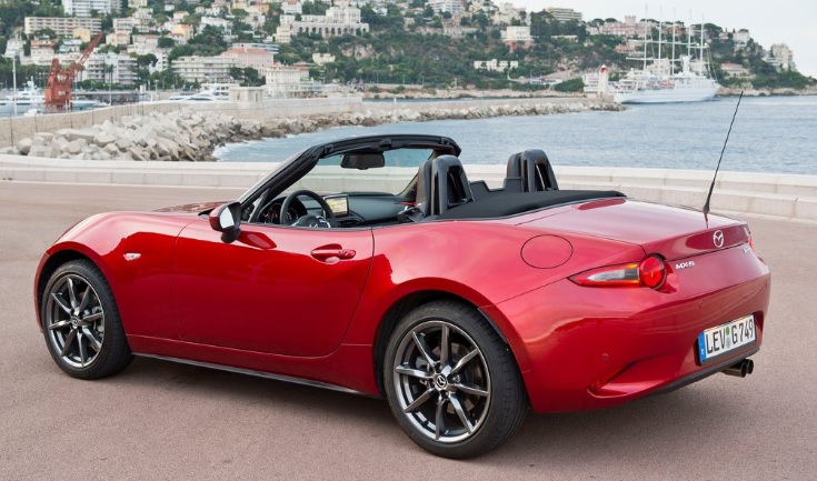 2016 Mazda MX-5 Cabrio 1.5 (131 HP) Motion Manual boot space and dimensions