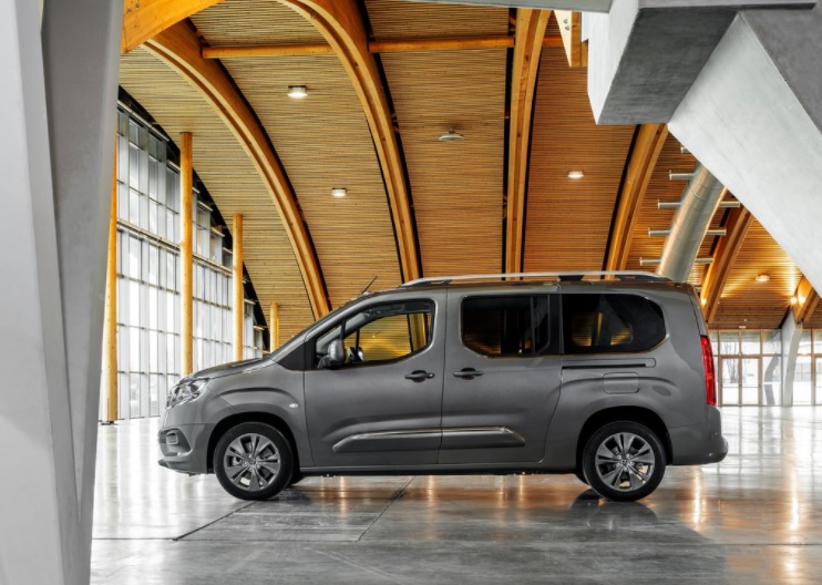 2022 Toyota Proace City 1.5 D 130 HP Dream AT Technical Specs - cardimension.net