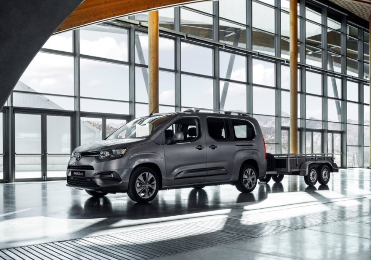 2022 Toyota Proace City 1.5 D 130 HP Dream AT Technical Specs