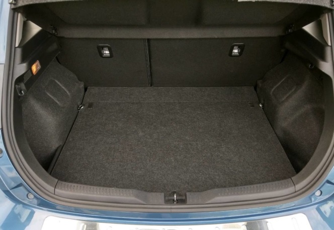 2018 Toyota Auris Hatchback 1.6 (132 HP) Advance Manual boot space and dimensions