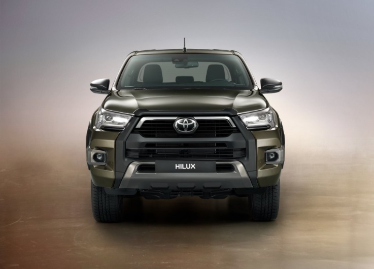 2022 Toyota Hilux 2.4 150 HP Adventure Manual Technical Specs - cardimension.net