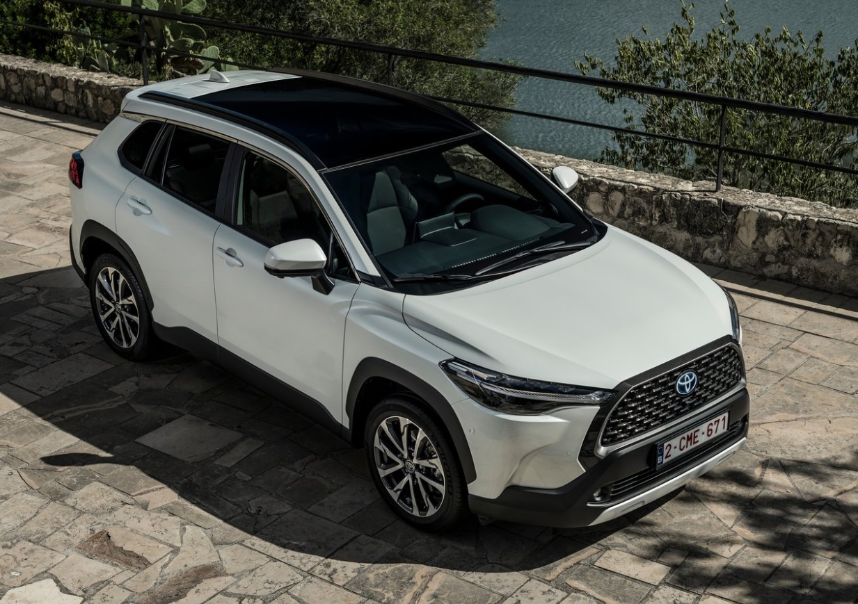 2022 Toyota Corolla Cross 1.8 Hybrid 140 HP Flame e-CVT Technical Specs