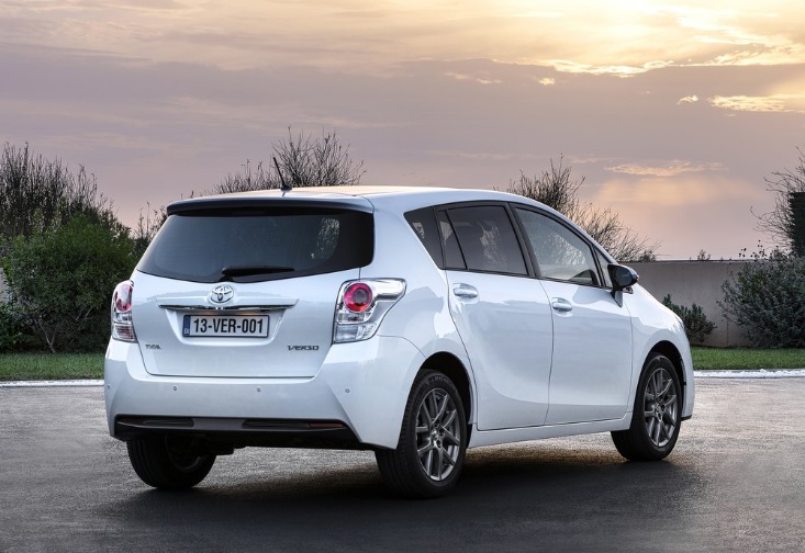 2017 Toyota Verso 1.6D 4D 112 HP Active Manual Technical Specs - cardimension.net