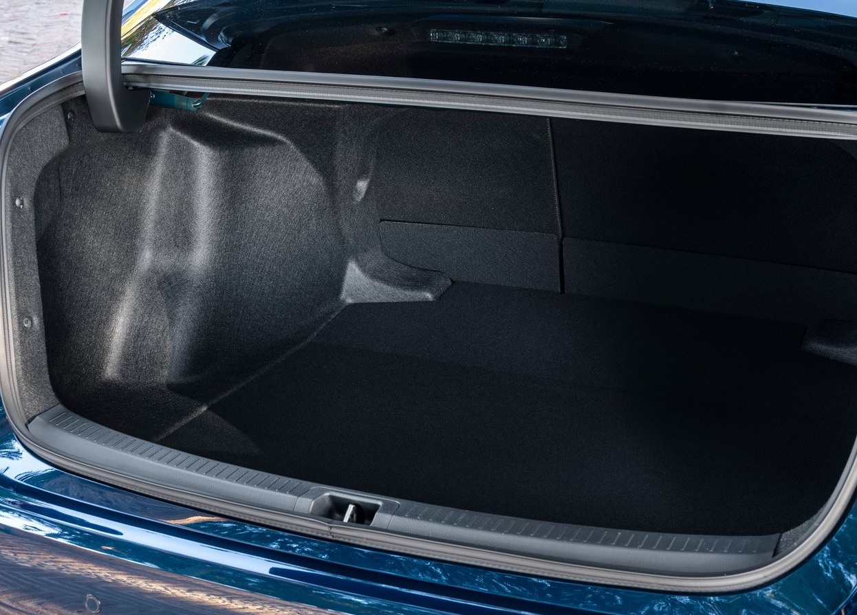 2023 Toyota Corolla Sedan 1.8 Hybrid (98 HP) Passion X Pack e-CVT boot space and dimensions