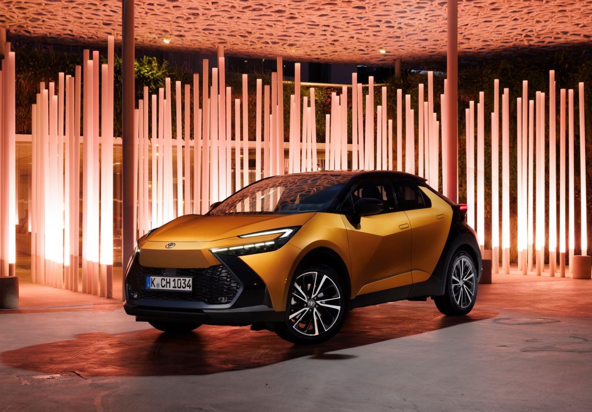 2025 Toyota C-HR 1.8 Hybrid Passion X-Sport 2025 Toyota C-HR 1.8 Hybrid 95 HP Passion X-Sport e-CVT Technical Specs