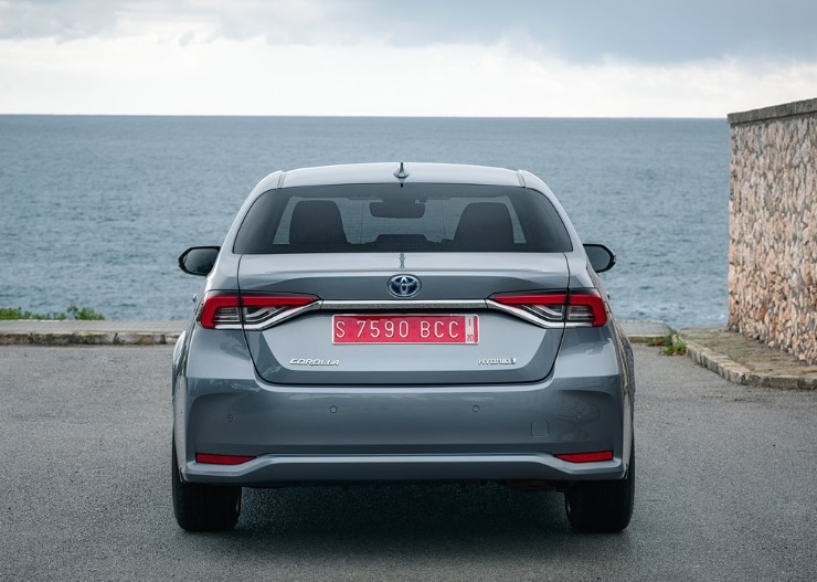 2021 Toyota Corolla 1.8 Hibrit 121 HP Passion X-Pack e-CVT Technical Specs - cardimension.net