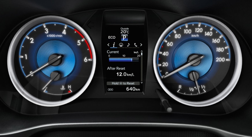 2019 Toyota Hilux Pick Up 2.4L (150 HP) Adventure Manual boot space and dimensions