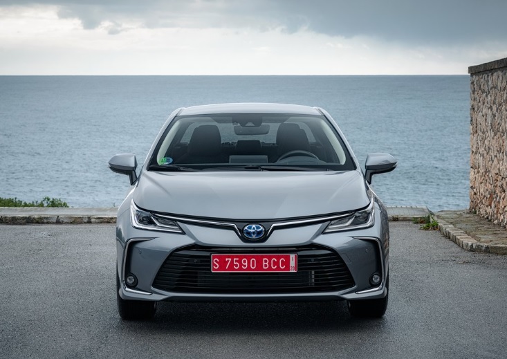 2021 Toyota Corolla 1.8 Hibrit 121 HP Passion X-Pack e-CVT Technical Specs - cardimension.net