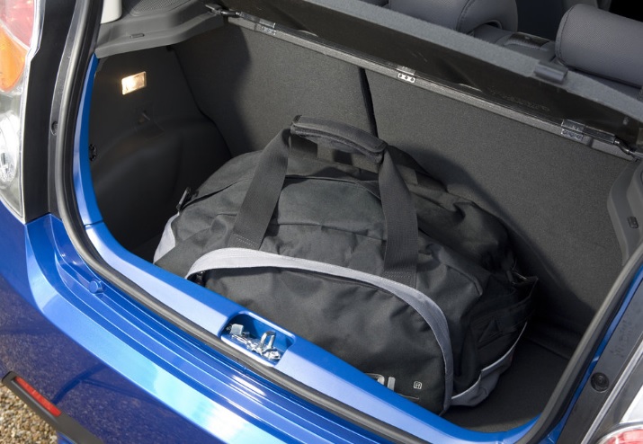 2014 Chevrolet Spark Hatchback 1.2 (81 HP) LTZ Manual boot space and dimensions