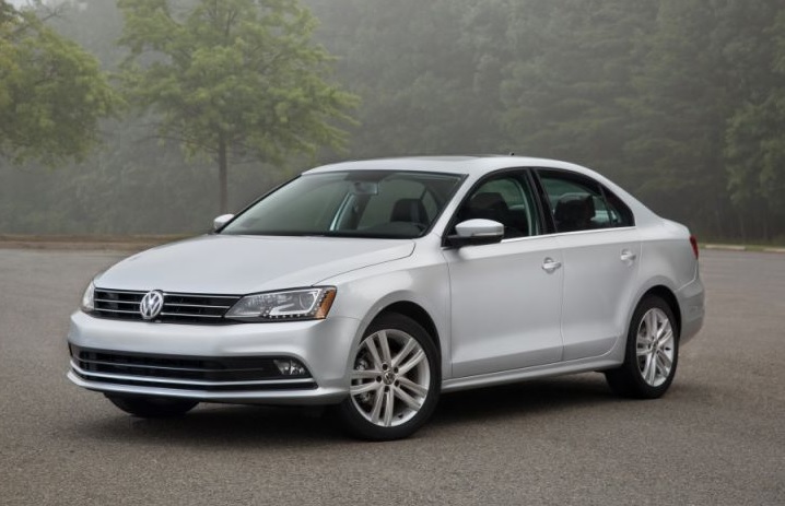 2015 Volkswagen Jetta 1.2 TSI Comfortline Comparison