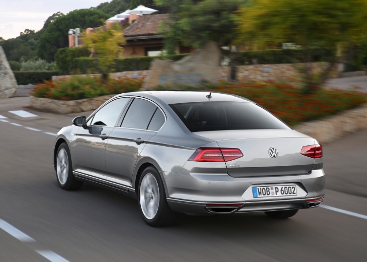 2015 Volkswagen Passat 1.4 TSi 125 HP Highline DSG Technical Specs - cardimension.net