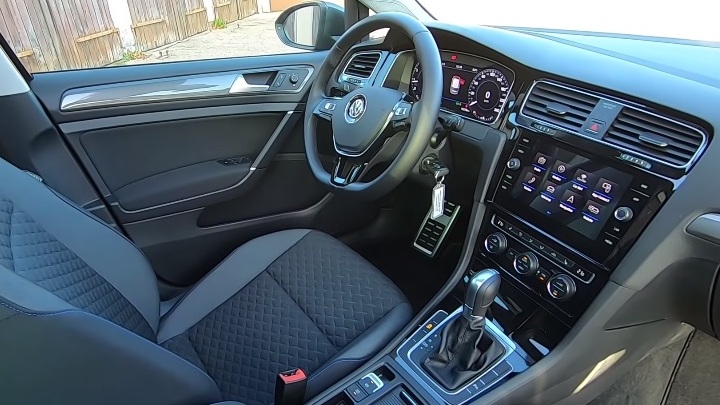 2018 Volkswagen Golf 1.6 TDI 115 HP Comfortline Manual Technical Specs - cardimension.net