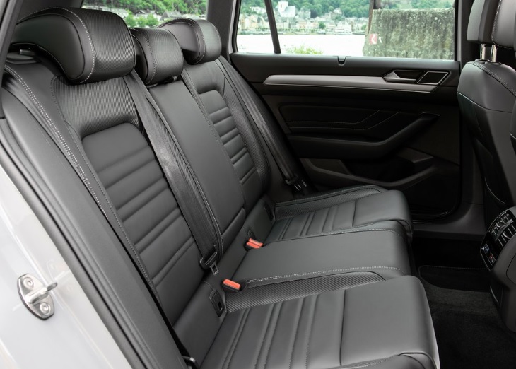 2020 Volkswagen Passat Variant Station Wagon 1.5 TSI ACT (150 HP) Elegance DSG boot space and dimensions